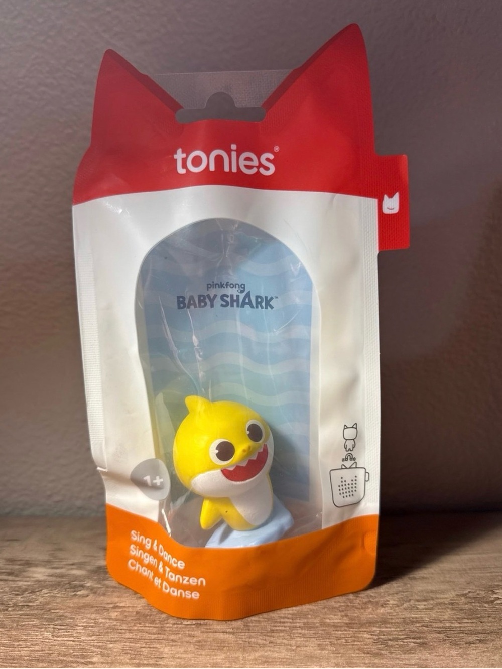 Tonies Baby Shark Figure - Bright Yellow Sing-Along Tonie